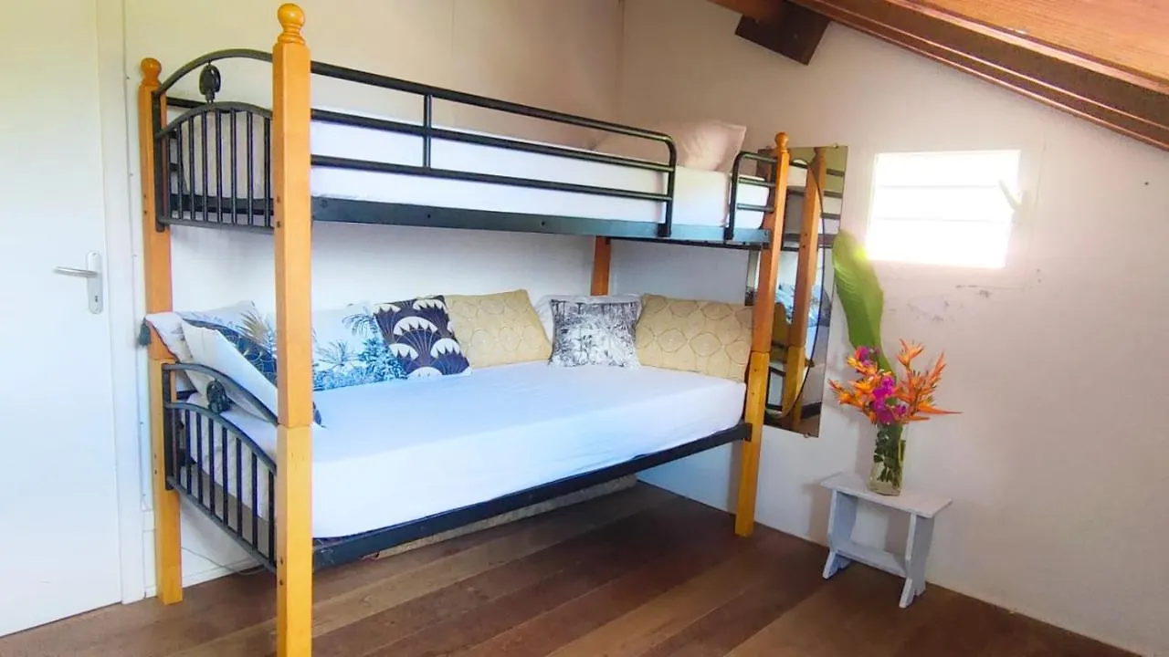 فندق Terre-de-Basفي  Habitation Titine